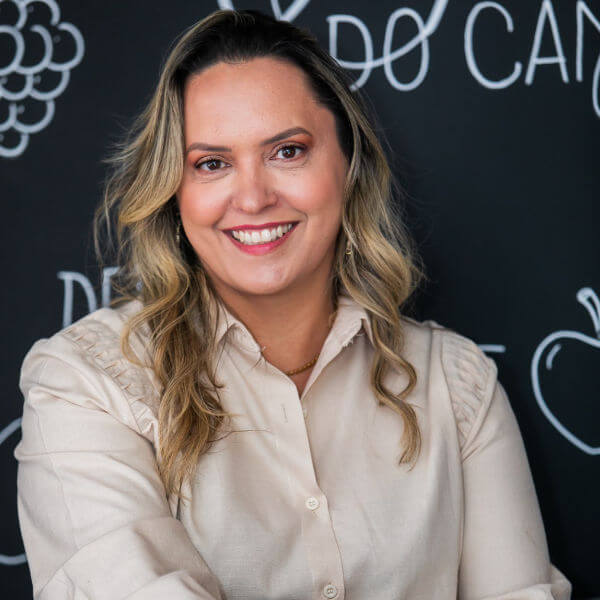 Michele Nanetti Freitas